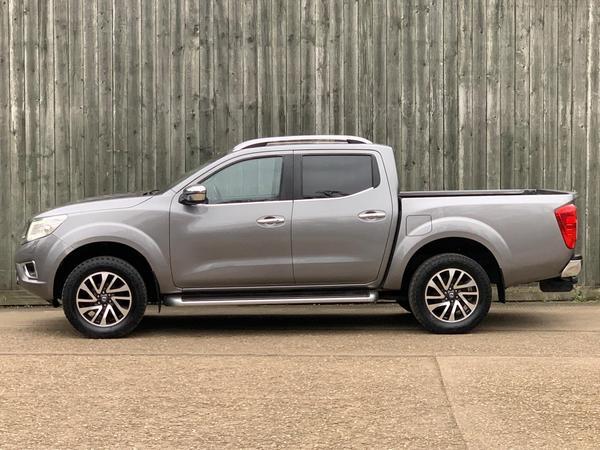 Nissan Navara 2.3 dCi Tekna 4WD Euro 6 (s/s) 4dr