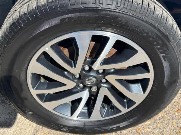 Nissan Navara 2.3 dCi Tekna 4WD Euro 6 (s/s) 4dr