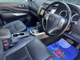 Nissan Navara 2.3 dCi Tekna Auto 4WD Euro 6 4dr at 2th