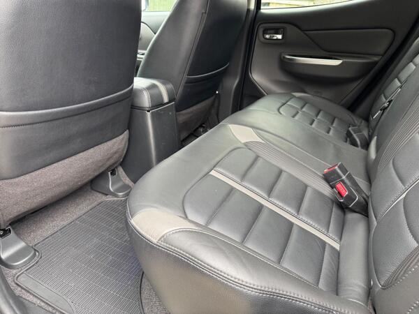 Mitsubishi L200 2.4 DI-D DC Barbarian Auto 4WD Euro 6 4dr