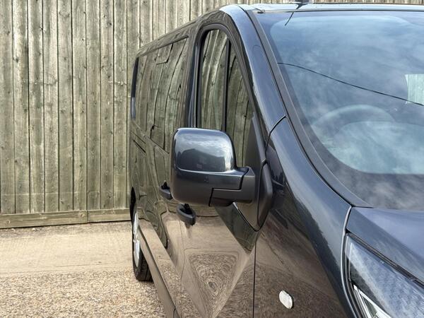 Renault Trafic 2.0 dCi ENERGY 30 Sport Nav Crew Van LWB Euro 6 (s/s) 6dr