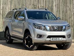 Nissan Navara 2.3 dCi Tekna Auto 4WD Euro 6 4dr at 0th