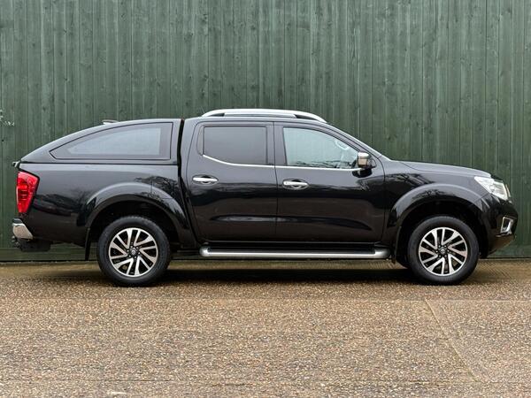 Nissan Navara 2.3 dCi Tekna Auto 4WD Euro 6 4dr