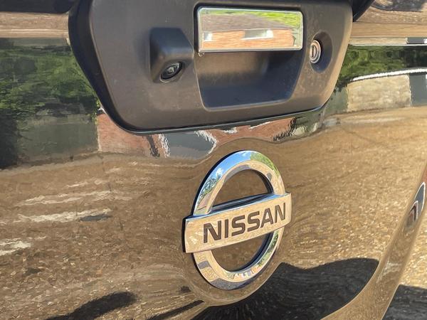 Nissan Navara 2.3 dCi Trek -1 4WD Euro 6 (s/s) 4dr