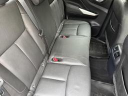 Nissan Navara 2.3 dCi Tekna 4WD Euro 6 (s/s) 4dr at 23th