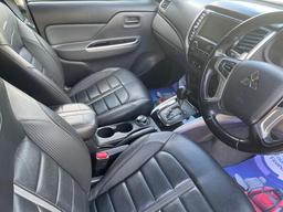 Mitsubishi L200 2.4 DI-D DC Barbarian Auto 4WD Euro 6 4dr at 4th