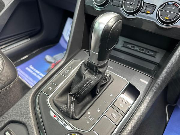 Volkswagen Tiguan 2.0 TDI R-Line DSG 4Motion Euro 6 (s/s) 5dr