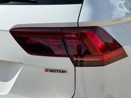 Volkswagen Tiguan 2.0 TDI R-Line Tech DSG 4Motion Euro 6 (s/s) 5dr at 59th