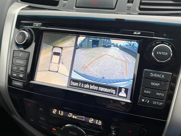 Nissan Navara 2.3 dCi Tekna 4WD Euro 6 (s/s) 4dr