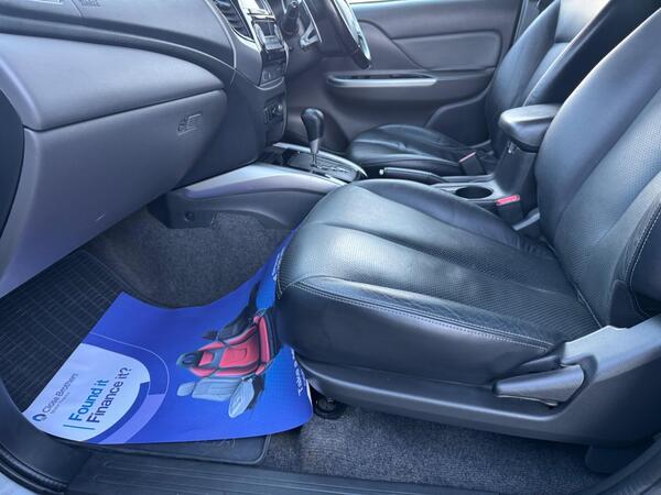 Fiat Fullback 2.4D LX Auto 4WD Euro 6 4dr (Euro 6)