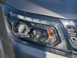 Nissan Navara 2.3 dCi Tekna 4WD Euro 6 (s/s) 4dr at 34th