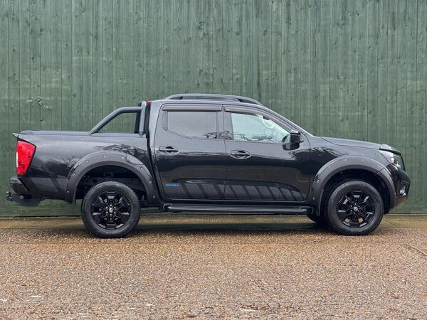 Nissan Navara 2.3 dCi N-Guard Auto 4WD Euro 6 4dr