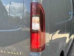 Renault Trafic 2.0 dCi ENERGY 28 Black Edition EDC SWB Standard Roof Euro 6 (s/s) 5dr at 34th