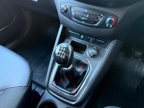 Ford Transit Courier 1.5 TDCi Sport L1 Euro 6 5dr