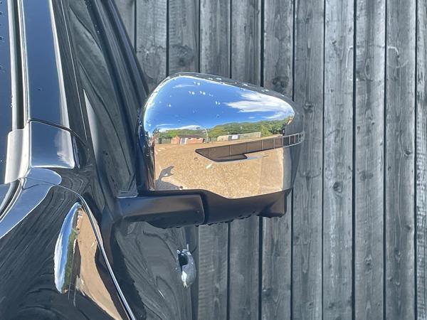 Nissan Navara 2.3 dCi Trek -1 4WD Euro 6 (s/s) 4dr