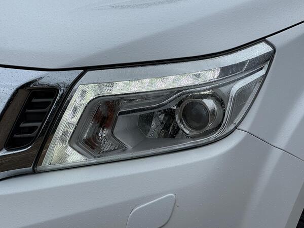 Nissan Navara 2.3 dCi Tekna 4WD Euro 6 (s/s) 4dr