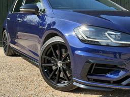 Volkswagen Golf 2.0 TSI R DSG 4Motion Euro 6 (s/s) 5dr at 29th