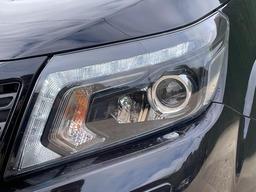 Nissan Navara 2.3 dCi N-Guard Auto 4WD Euro 6 4dr at 40th