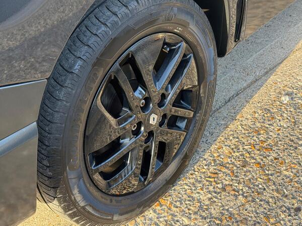 Renault Trafic 2.0 dCi ENERGY 28 Black Edition EDC SWB Standard Roof Euro 6 (s/s) 5dr