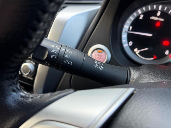 Nissan Navara 2.3 dCi Tekna Auto 4WD Euro 6 4dr