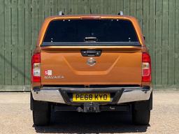 Nissan Navara 2.3 dCi Tekna Auto 4WD Euro 6 4dr at 21th