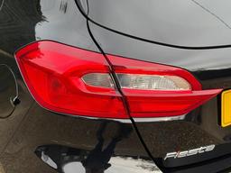 Ford Fiesta 1.0T EcoBoost ST-Line Euro 6 (s/s) 5dr at 43th