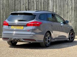 Ford Focus 2.0 TDCi ST-3 Euro 6 (s/s) 5dr at 22th