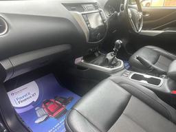 Nissan Navara 2.3 dCi N-Guard 4WD Euro 6 (s/s) 4dr at 31th