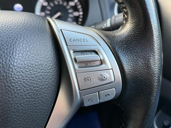 Nissan Navara 2.3 dCi Tekna 4WD Euro 6 (s/s) 4dr