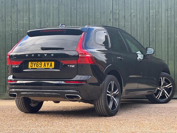 Volvo XC60 2.0 T5 R-Design Auto AWD Euro 6 (s/s) 5dr