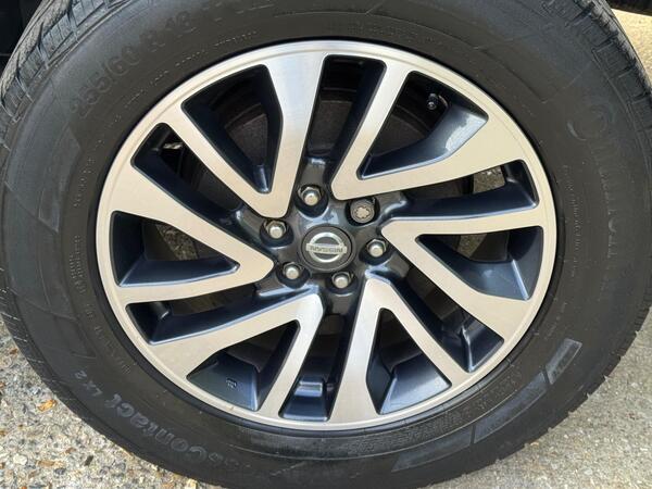 Nissan Navara 2.3 dCi Acenta+ 4WD Euro 6 (s/s) 4dr