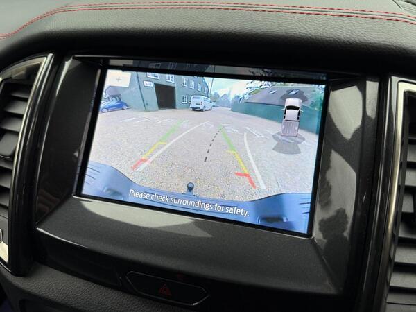 Ford Ranger 2.0 EcoBlue Thunder Pickup Double Cab 4dr Diesel Auto 4WD Euro 6 (s/s) (213 ps)