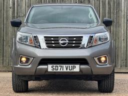 Nissan Navara 2.3 dCi Acenta 4WD Euro 6 (s/s) 4dr at 6th