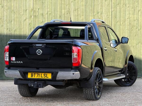 Nissan Navara 2.3 dCi Tekna Auto 4WD Euro 6 4dr