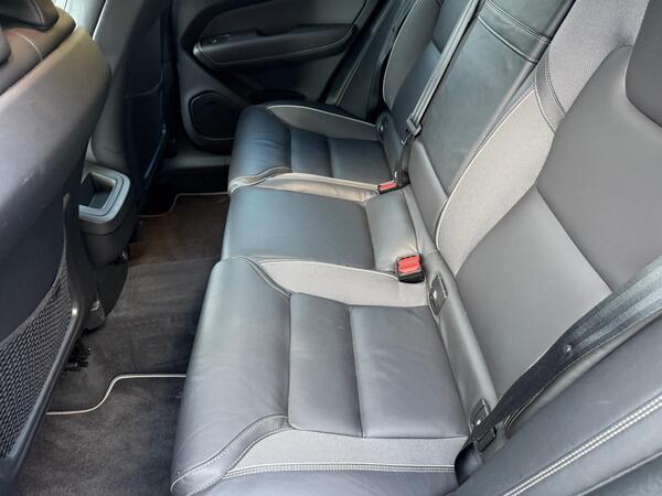 Volvo XC60 2.0 D4 R-Design Auto Euro 6 (s/s) 5dr