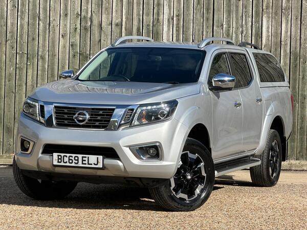 Nissan Navara 2.3 dCi Tekna Auto 4WD Euro 6 4dr