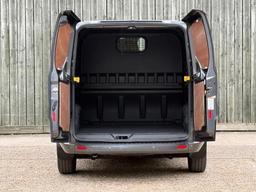 Ford Transit Custom 2.0 320 EcoBlue Limited Crew Van L2 H1 Euro 6 (s/s) 5dr (6 Seat) at 37th