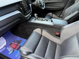 Volvo XC60 2.0 D4 R-Design Auto Euro 6 (s/s) 5dr at 30th