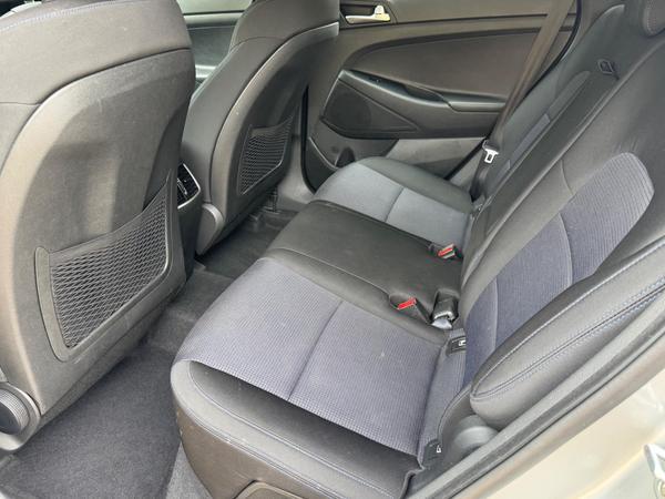Hyundai TUCSON 1.7 CRDi Blue Drive SE Nav Euro 6 (s/s) 5dr