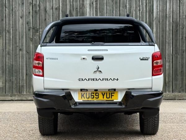 Mitsubishi L200 2.4 DI-D DC Barbarian Black Auto 4WD Euro 6 4dr (Roll Top)