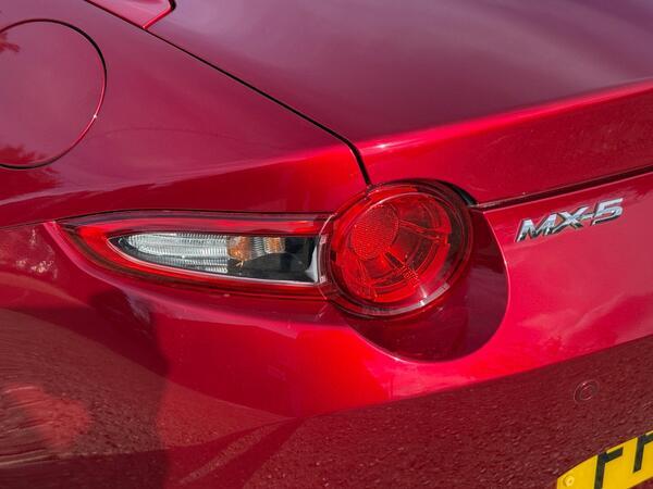 Mazda MX-5 RF 1.5 SKYACTIV-G Sport Nav Euro 6 2dr