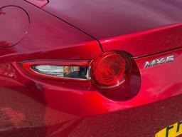 Mazda MX-5 RF 1.5 SKYACTIV-G Sport Nav Euro 6 2dr at 31th