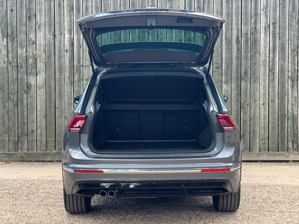 Volkswagen Tiguan 2.0 TDI R-Line DSG 4Motion Euro 6 (s/s) 5dr