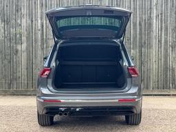 Volkswagen Tiguan 2.0 TDI R-Line DSG 4Motion Euro 6 (s/s) 5dr at 56th