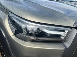 Toyota Hilux 2.8 D-4D Invincible X 4WD Euro 6 (s/s) 4dr at 38th
