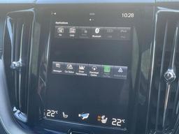 Volvo XC60 2.0 B5 MHEV R-Design Pro Auto Euro 6 (s/s) 5dr at 28th