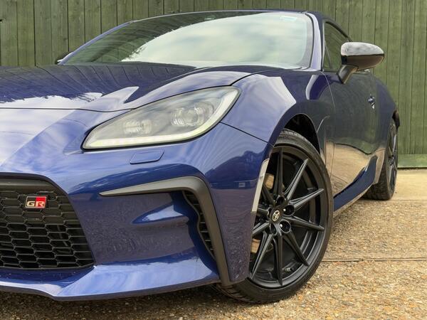 Toyota GR86 2.4 Boxer D-4S Euro 6 2dr