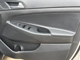 Hyundai TUCSON 1.7 CRDi Blue Drive SE Nav Euro 6 (s/s) 5dr at 40th
