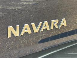 Nissan Navara 2.3 dCi Tekna Auto 4WD Euro 6 4dr at 45th
