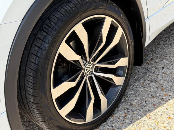 Volkswagen Tiguan 2.0 TDI R-Line Tech DSG 4Motion Euro 6 (s/s) 5dr
